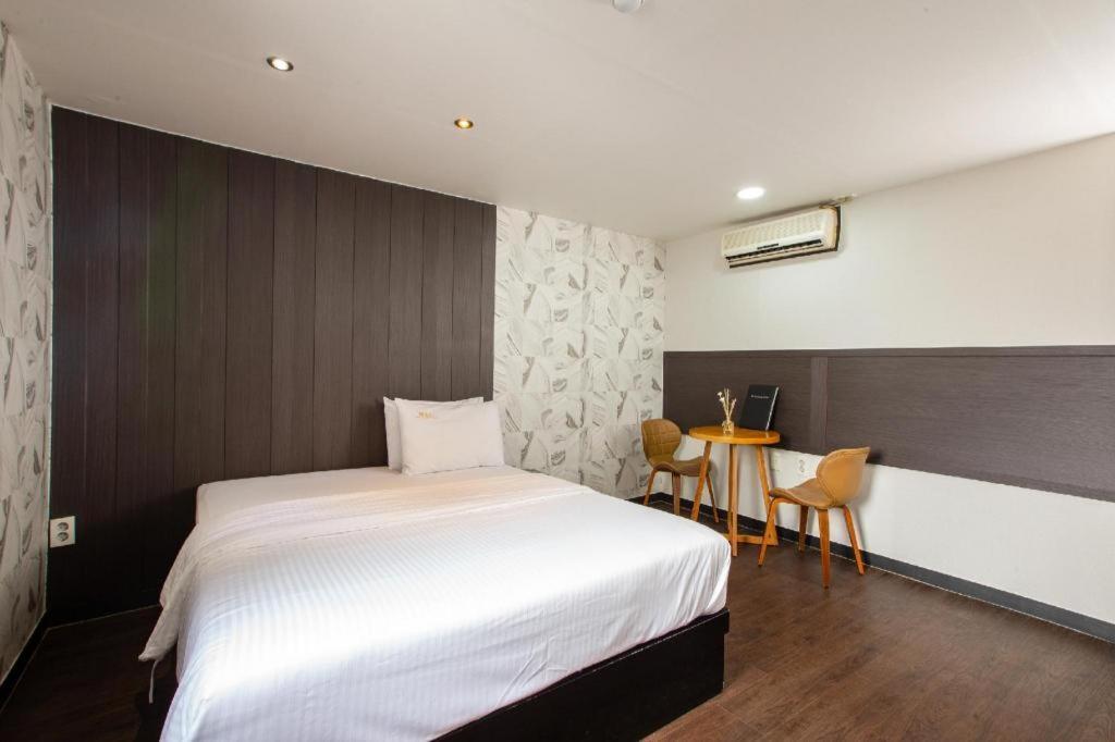 M7 Business Hotel Chilgok Exteriér fotografie