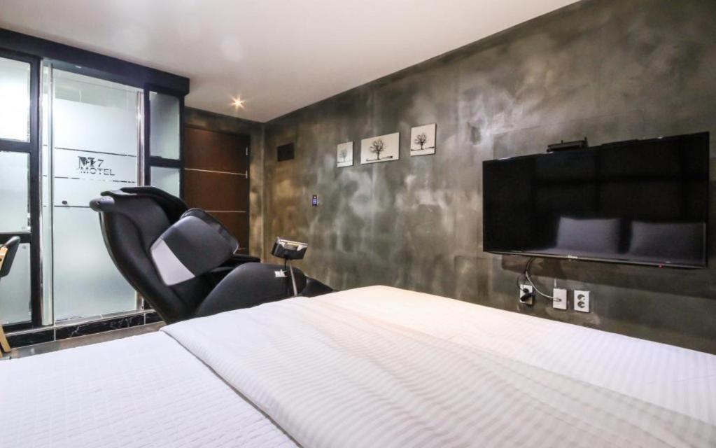 M7 Business Hotel Chilgok Exteriér fotografie