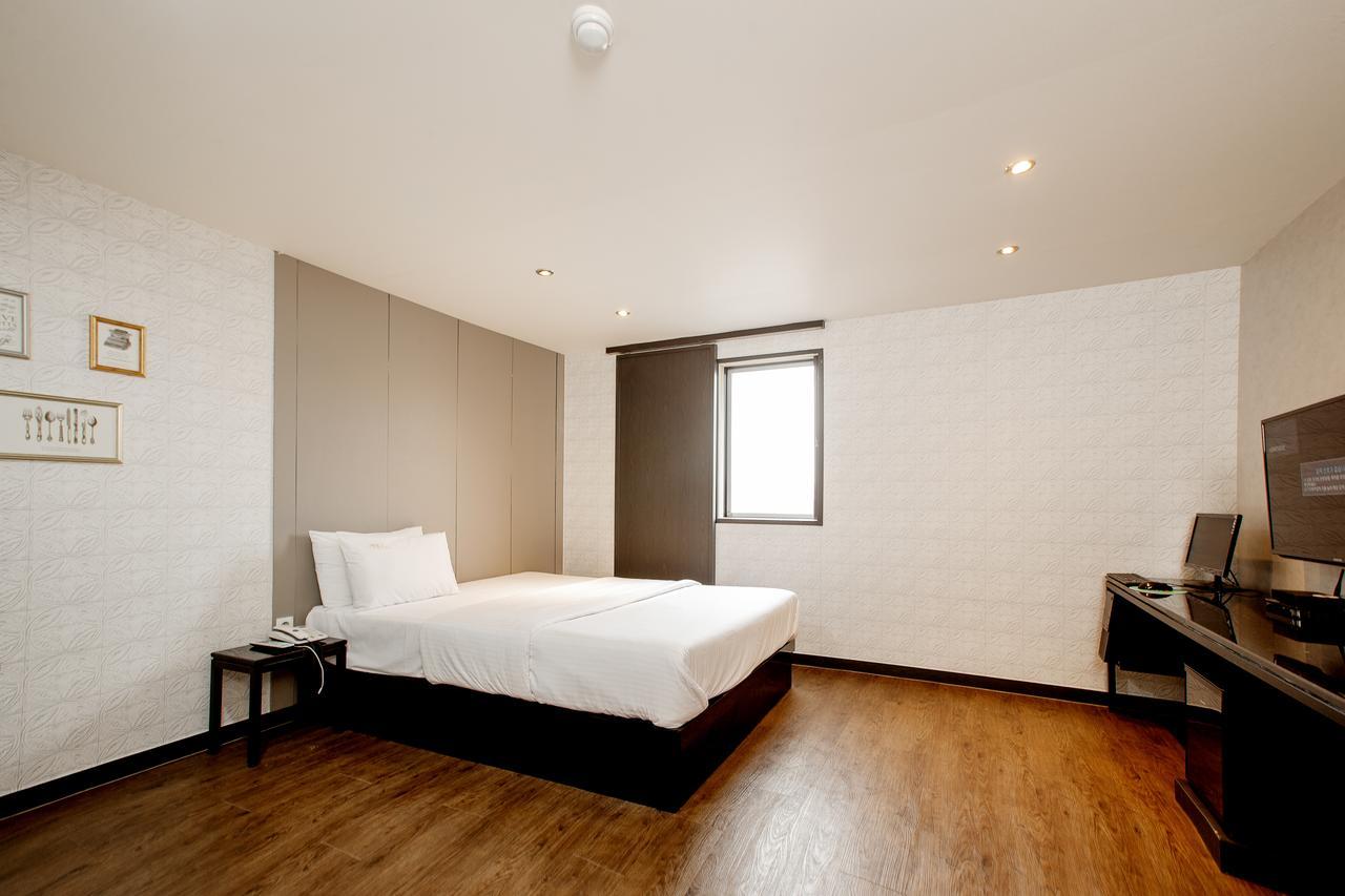 M7 Business Hotel Chilgok Exteriér fotografie